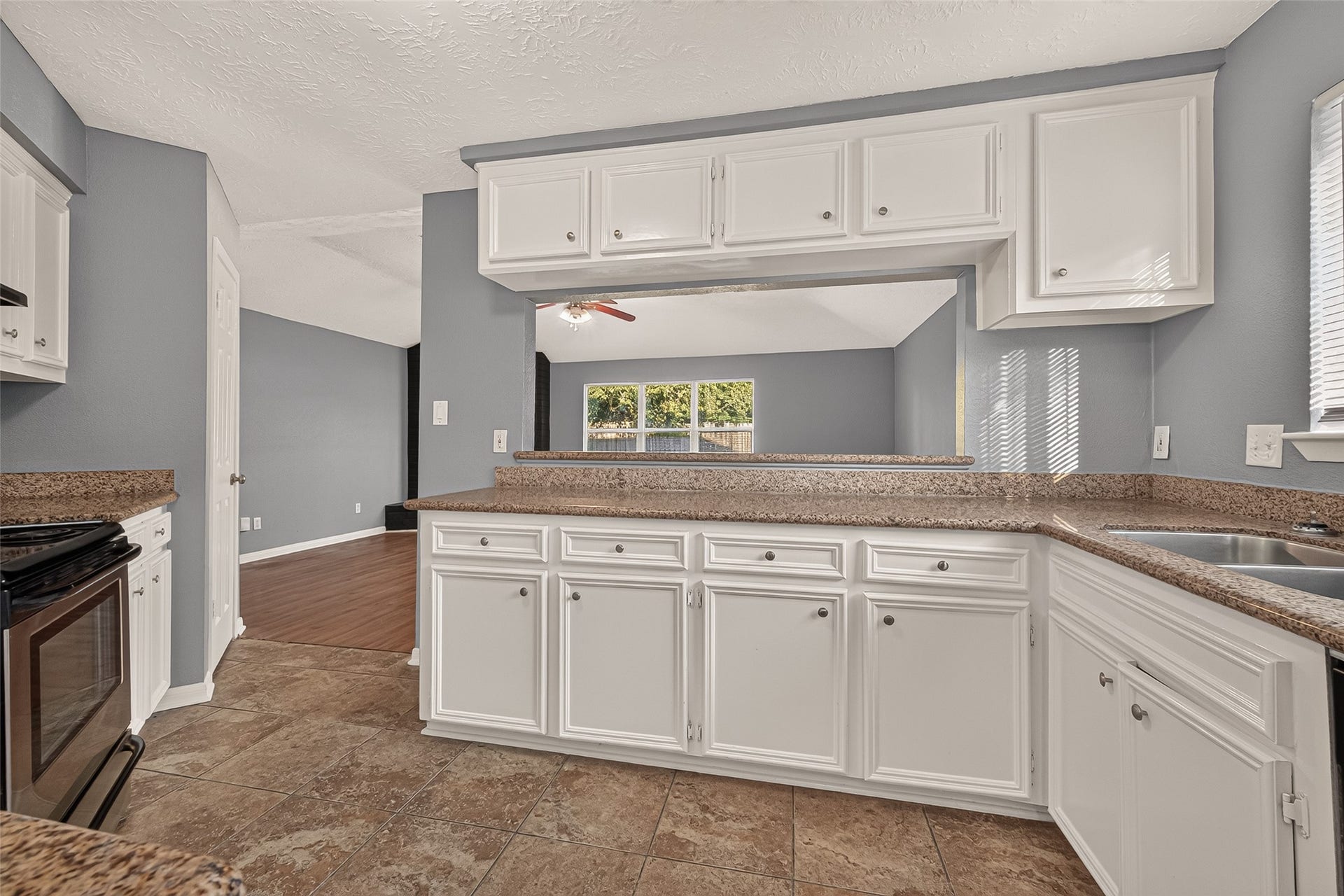 1338 Leadenhall Circle, Channelview, TX 77530 1338 Leadenhall Circle, Channelview, TX 77530