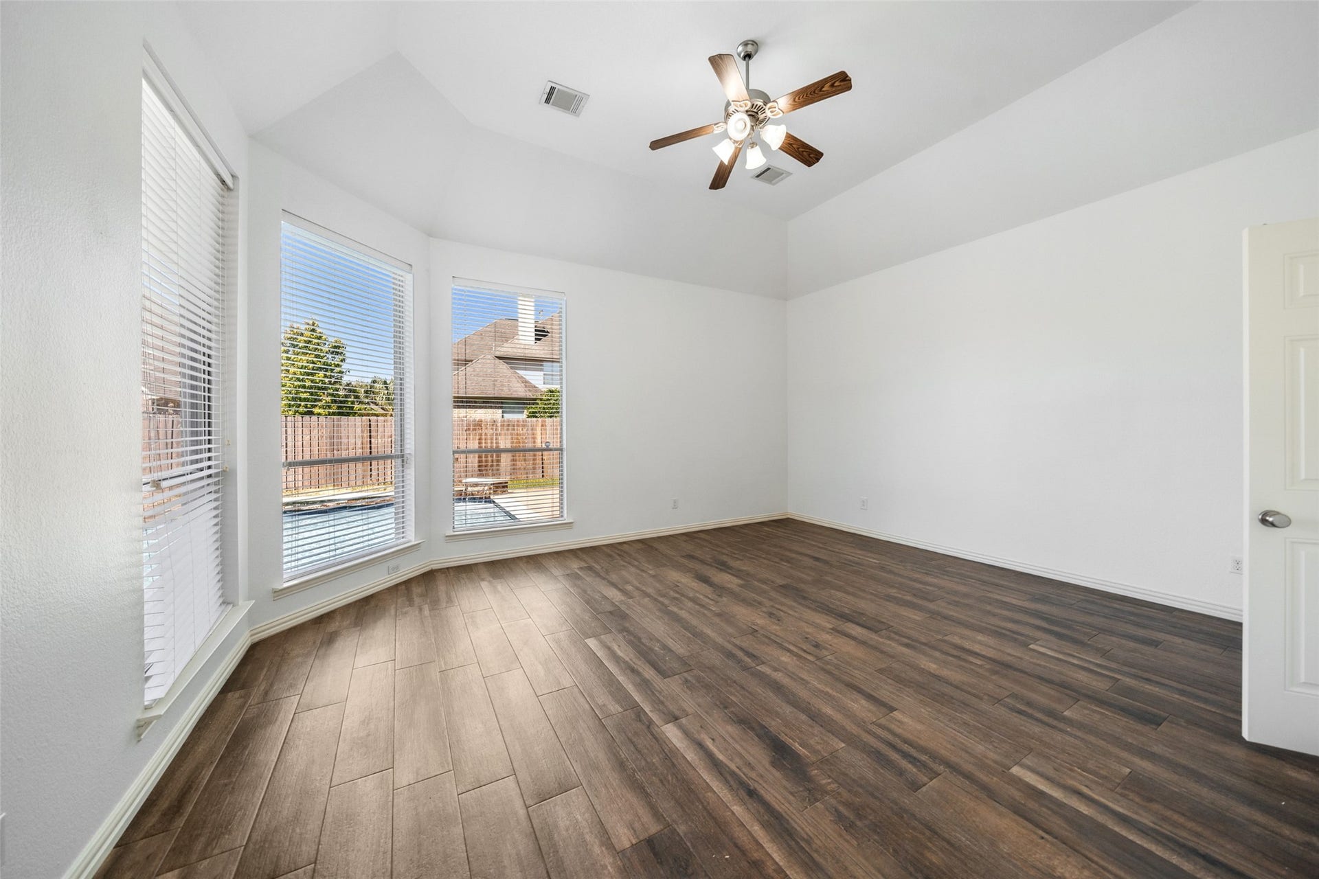 3311 Sunset Field Lane, Missouri City, TX 77459 3311 Sunset Field Lane, Missouri City, TX 77459