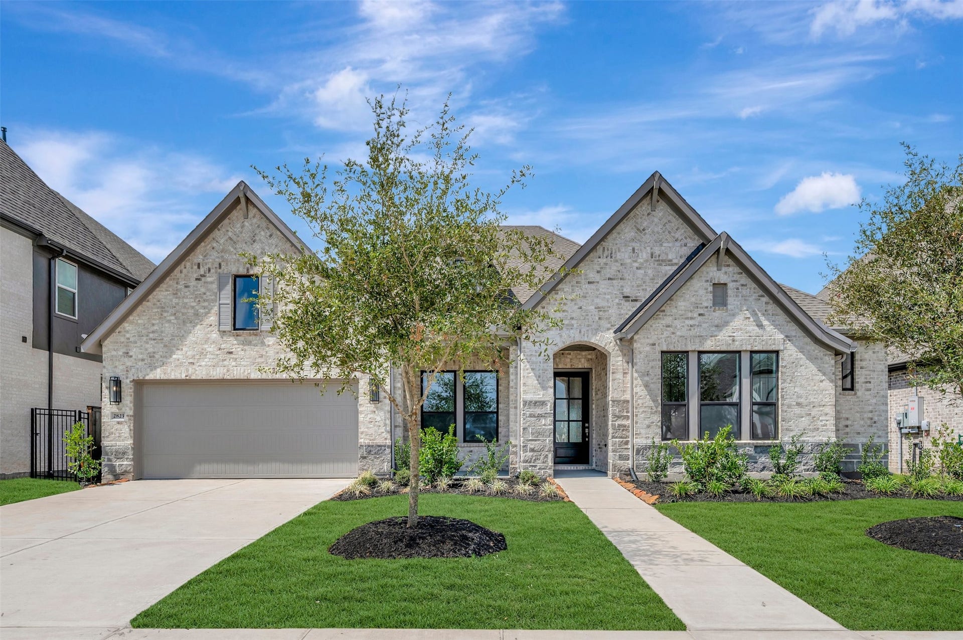 2823 Tulip Terrace Trail, Richmond, TX 77406 Welcome to The Augustine by David Weekley Homes. Move-In Ready Now!