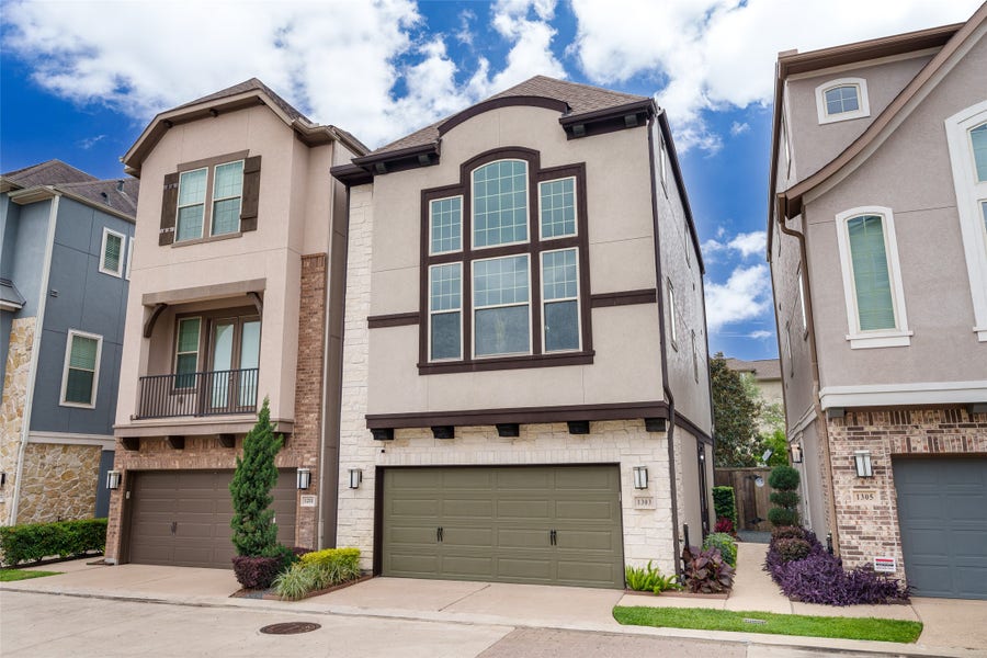 Property photo for 1303 Edwinstowe Trail, Houston, TX