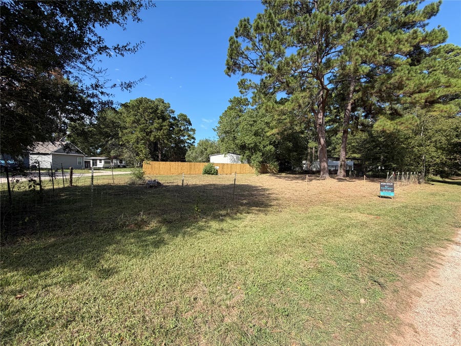 Property photo for 9090 Marigold Street, Willis, TX