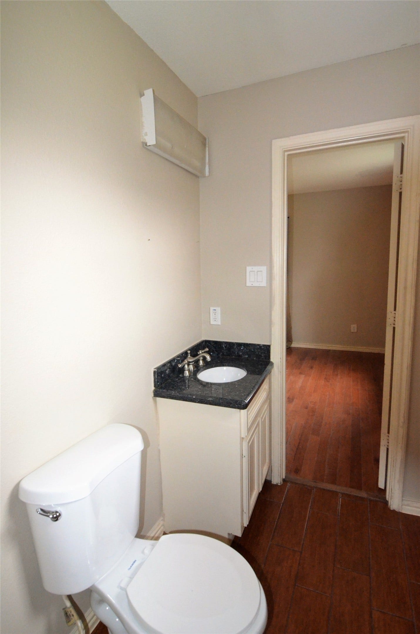 7326 Eagle Pass Street, Houston, TX 77020 7326 Eagle Pass Street, Houston, TX 77020