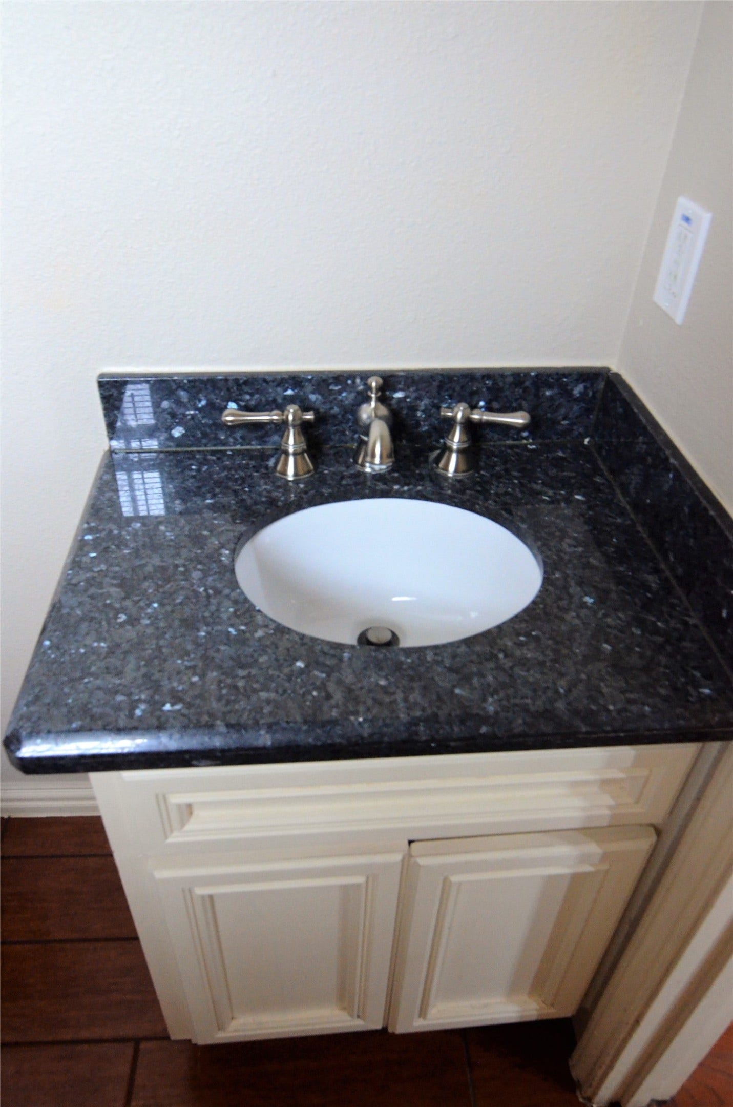 7326 Eagle Pass Street, Houston, TX 77020 7326 Eagle Pass Street, Houston, TX 77020