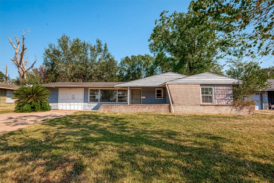 Property photo for 5963 Ridgeway Drive, Houston, TX