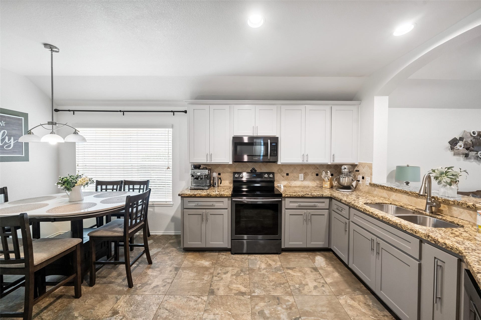 17911 Yukon Pass Drive, Humble, TX 77346