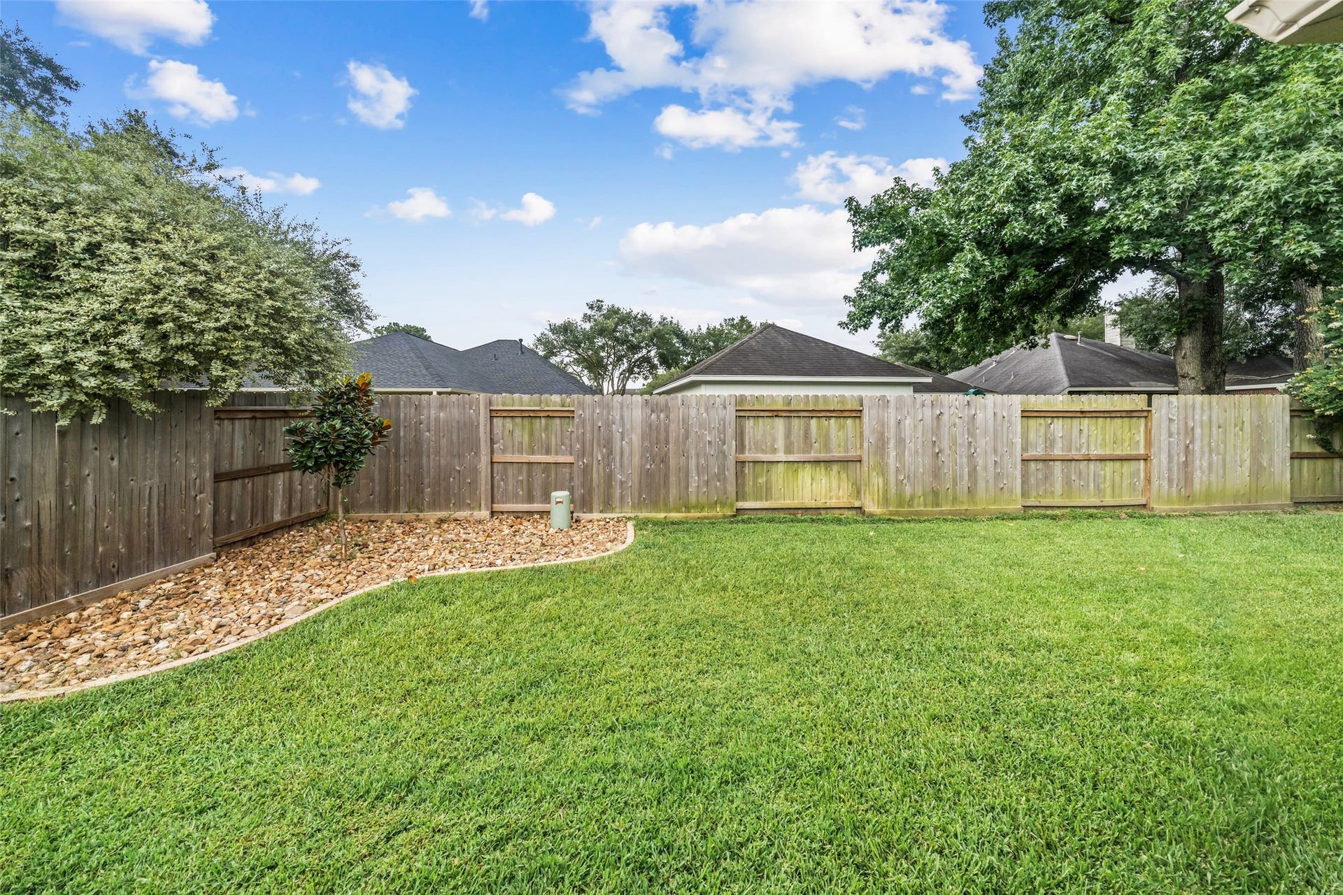 17911 Yukon Pass Drive, Humble, TX 77346