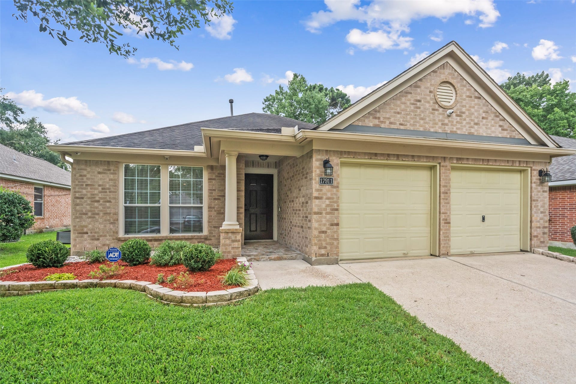 17911 Yukon Pass Drive, Humble, TX 77346