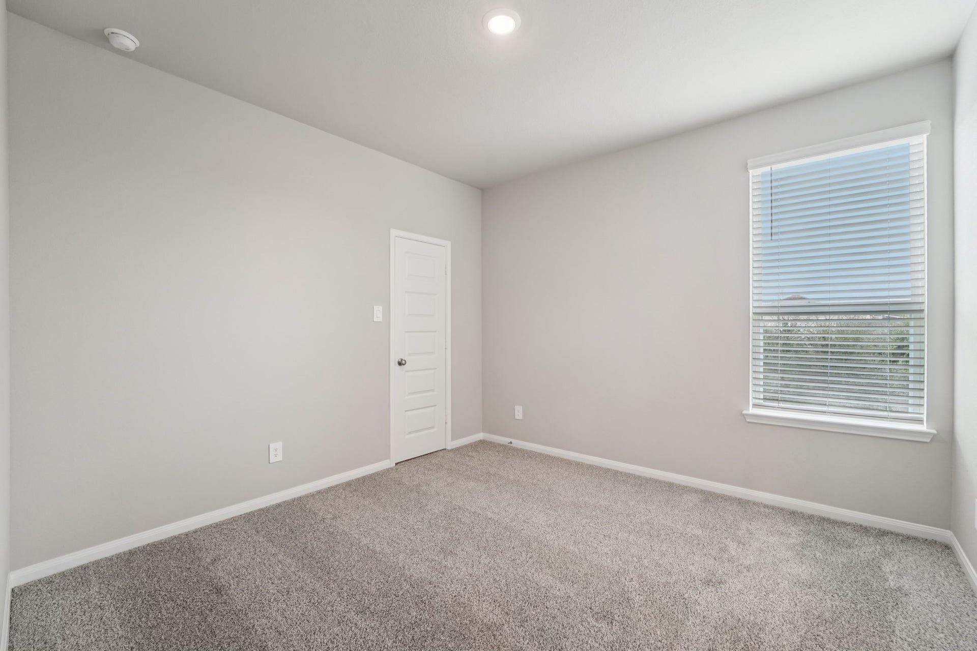 Photo is not of actual home, but is an inspirational photo of builder's model home and may depict options, furnishings, and/or decorator features that are not included.