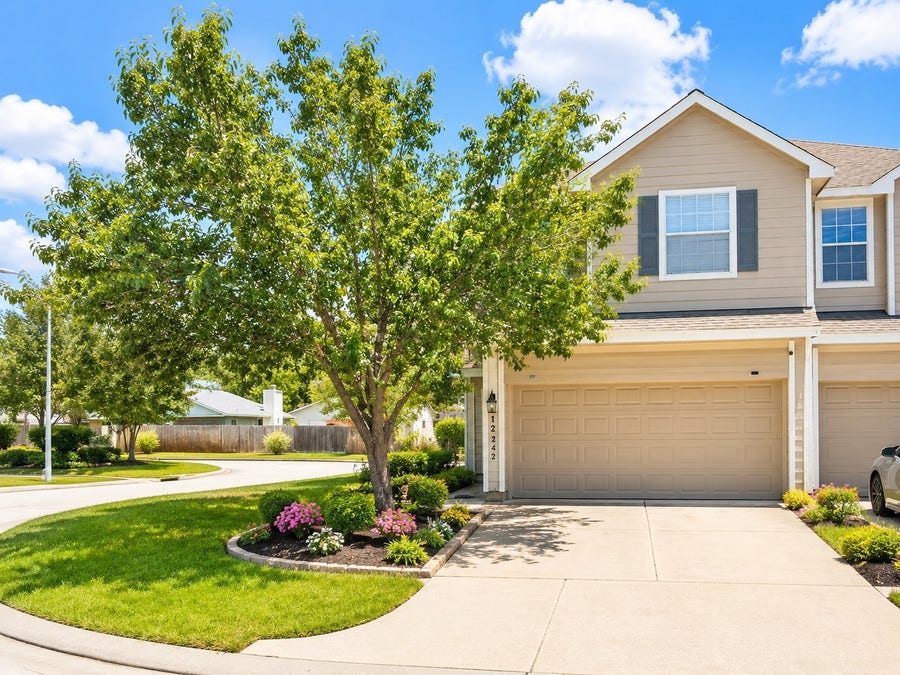 Property photo for 17242 Oakwood Chase Drive, Spring, TX