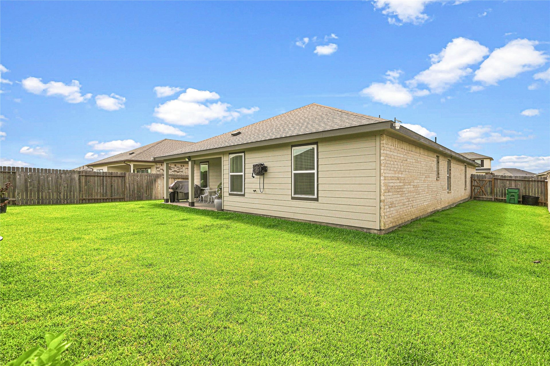 1319 Sea Breeze Way, Iowa Colony, TX 77583