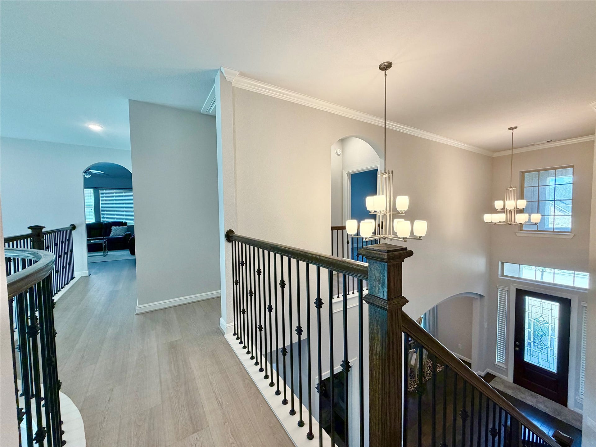 6503 Jesse Creek Lane, Sugar Land, TX 77479 Another angle view of second floor hallway