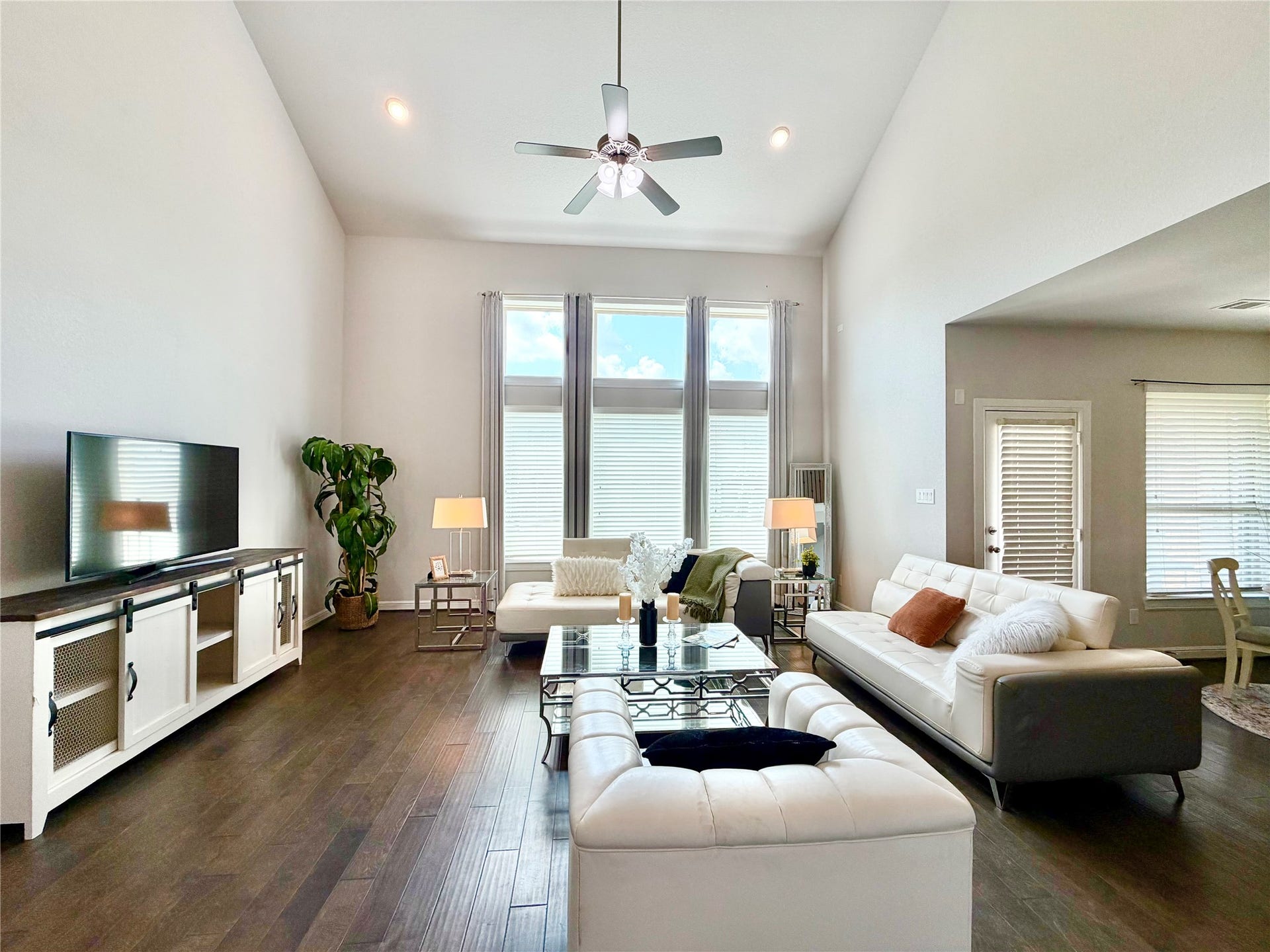 6503 Jesse Creek Lane, Sugar Land, TX 77479 6503 Jesse Creek Lane, Sugar Land, TX 77479