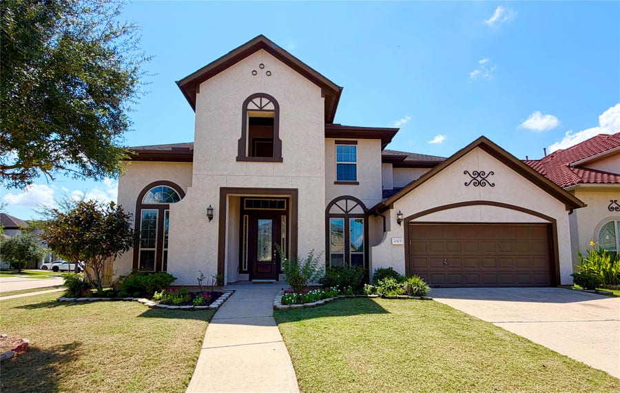 Property photo for 6503 Jesse Creek Lane, Sugar Land, TX