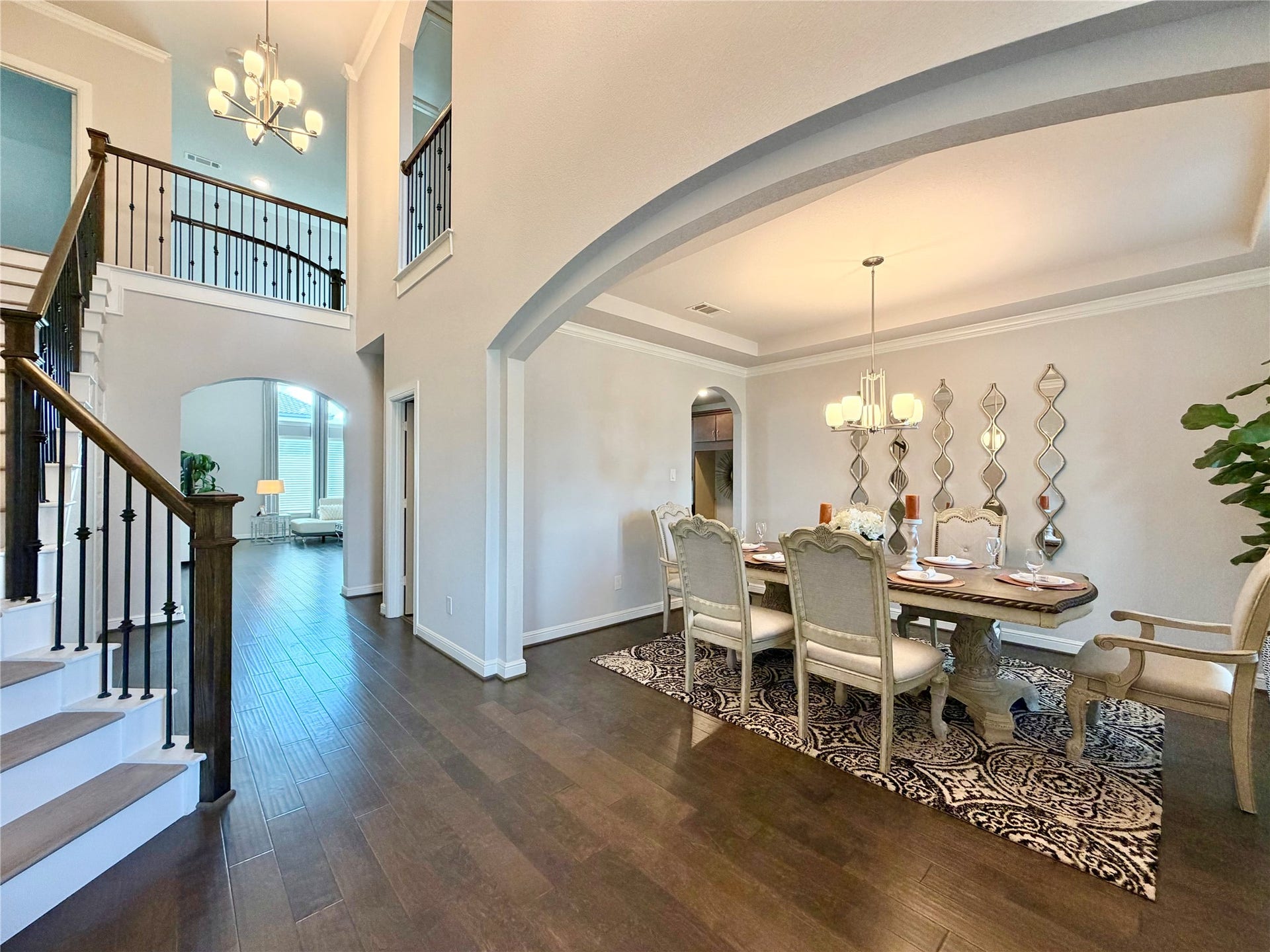 6503 Jesse Creek Lane, Sugar Land, TX 77479 Large formal dining room opens to entry hall way
