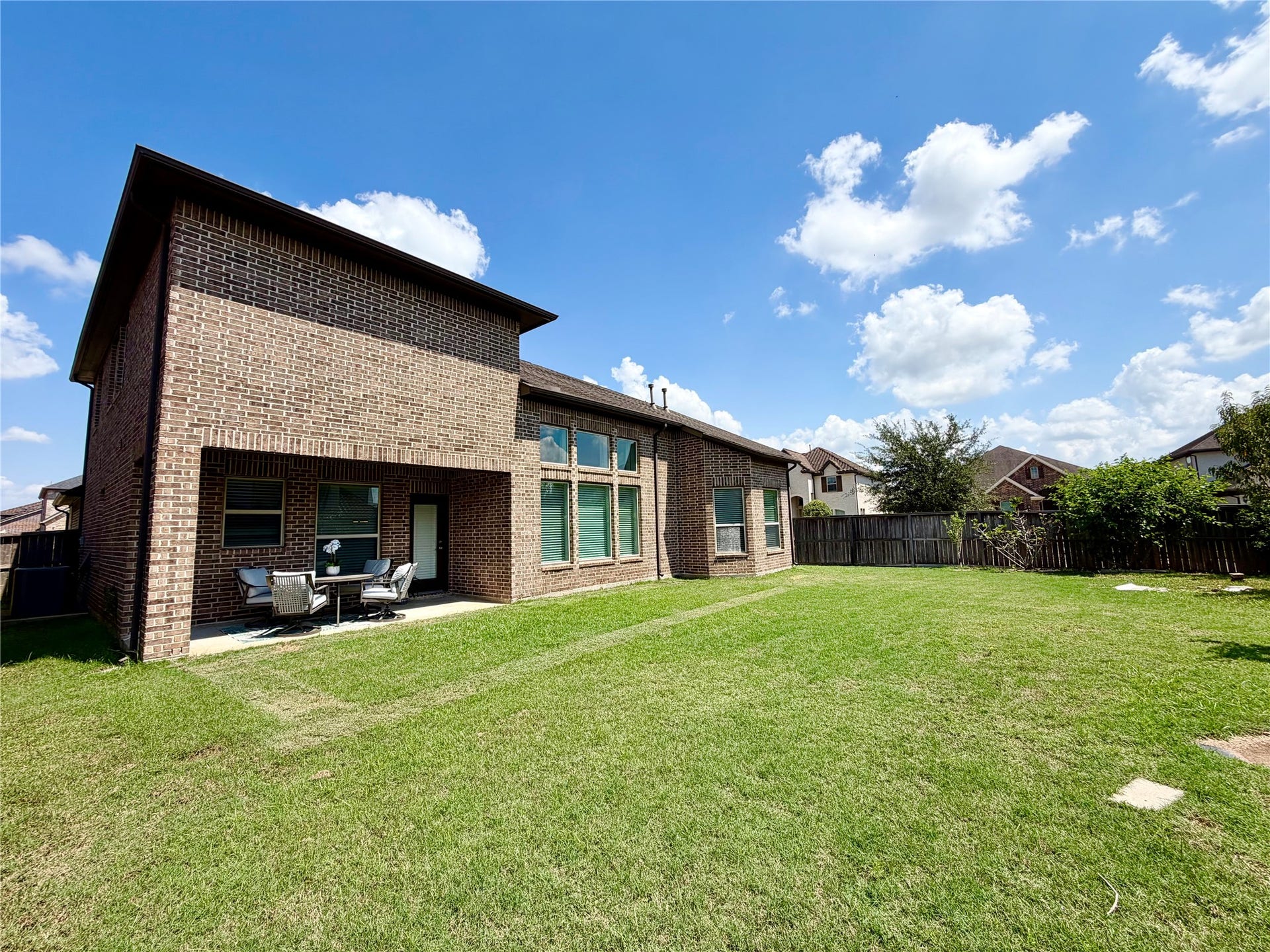 6503 Jesse Creek Lane, Sugar Land, TX 77479 Big backyard perfect for kids gathering