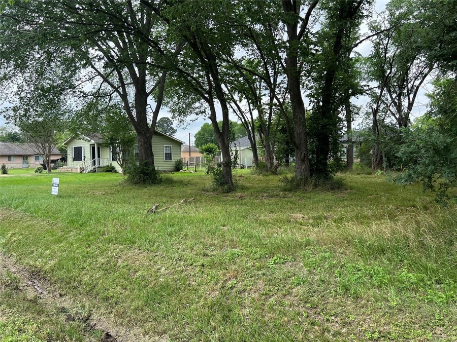 Property photo for 3990 1st Street, Brookshire, TX