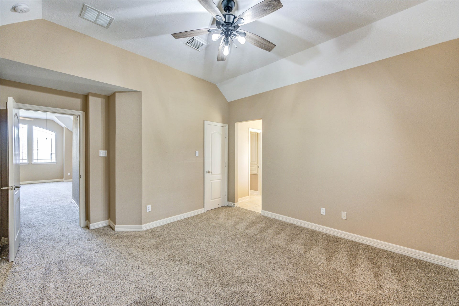 18614 Thomas Survey Drive, Cypress, TX 77433 Another spaciuos upstair room.