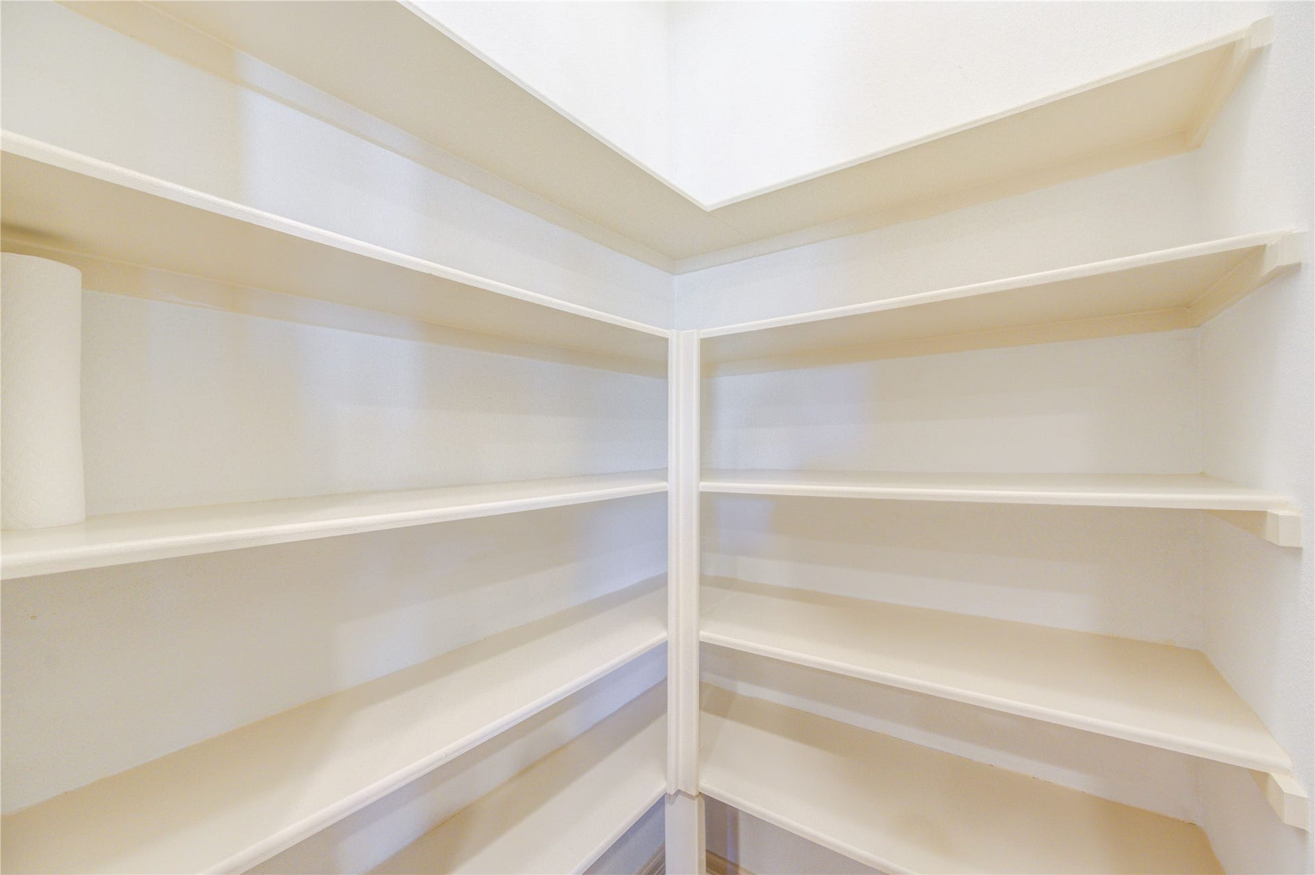 18614 Thomas Survey Drive, Cypress, TX 77433 Walk in pantry