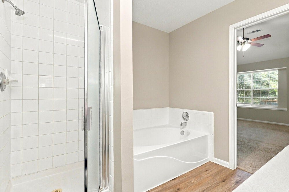31107 Perlican Drive, Spring, TX 77386 31107 Perlican Drive, Spring, TX 77386