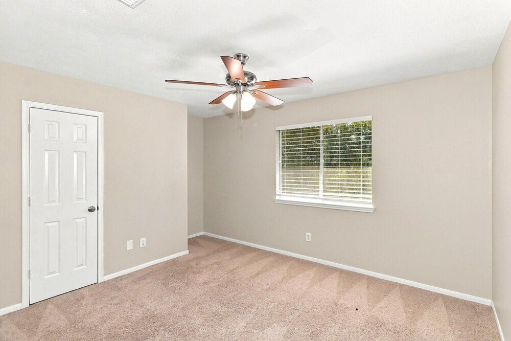 31107 Perlican Drive, Spring, TX 77386 31107 Perlican Drive, Spring, TX 77386