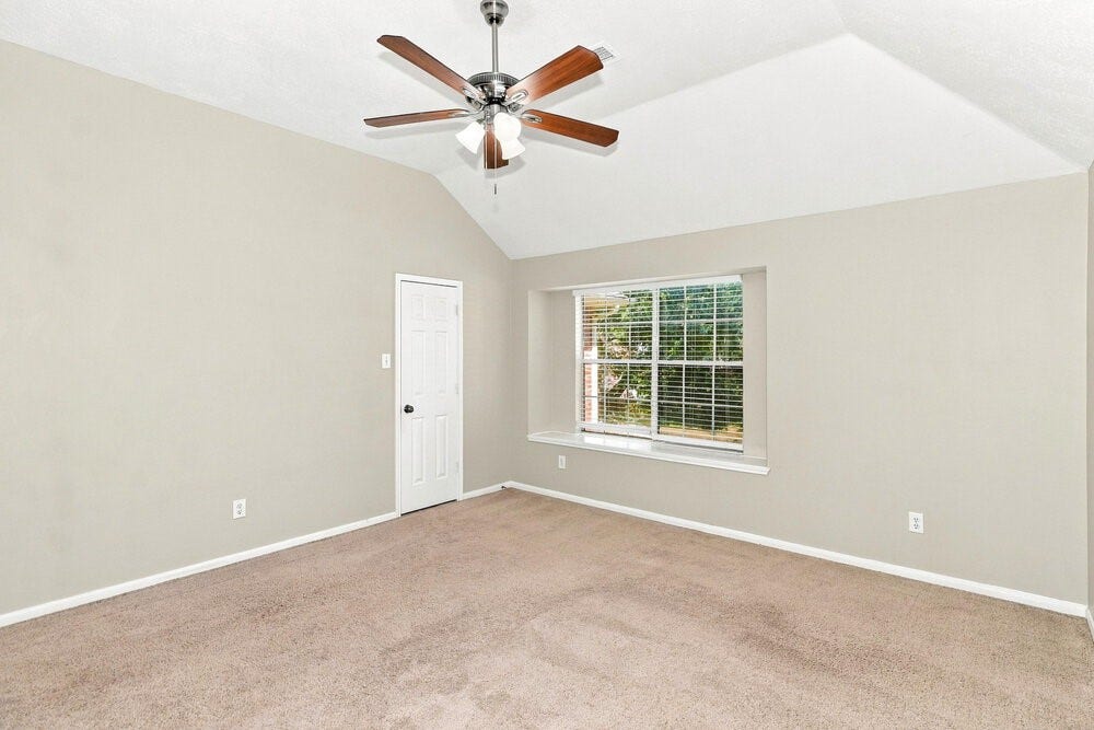 31107 Perlican Drive, Spring, TX 77386 31107 Perlican Drive, Spring, TX 77386