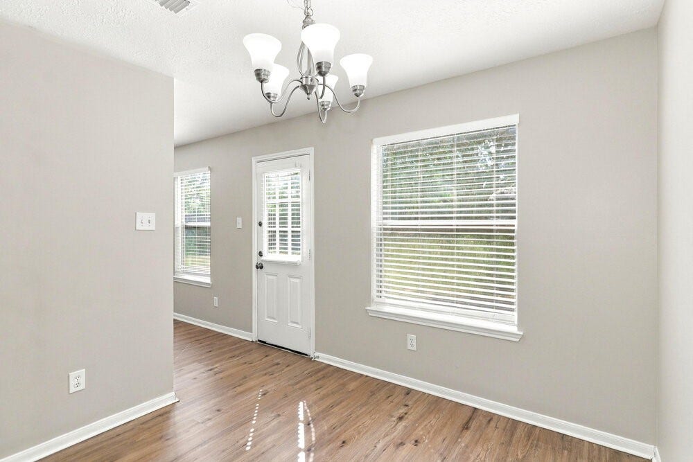 31107 Perlican Drive, Spring, TX 77386 31107 Perlican Drive, Spring, TX 77386