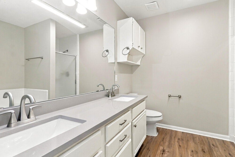 31107 Perlican Drive, Spring, TX 77386 31107 Perlican Drive, Spring, TX 77386