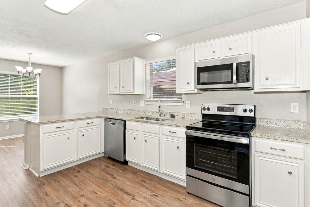 31107 Perlican Drive, Spring, TX 77386 31107 Perlican Drive, Spring, TX 77386