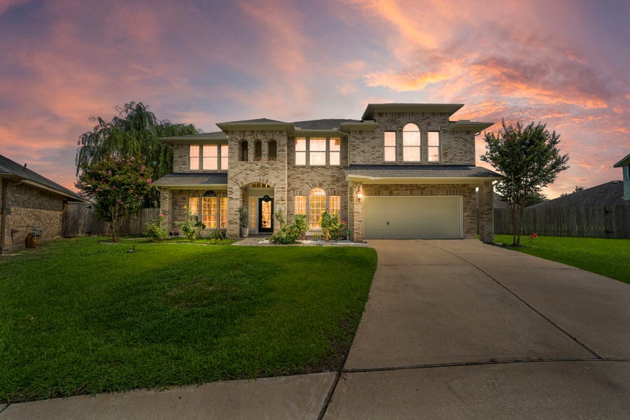 Property photo for 815 Arlington Lane, Rosenberg, TX