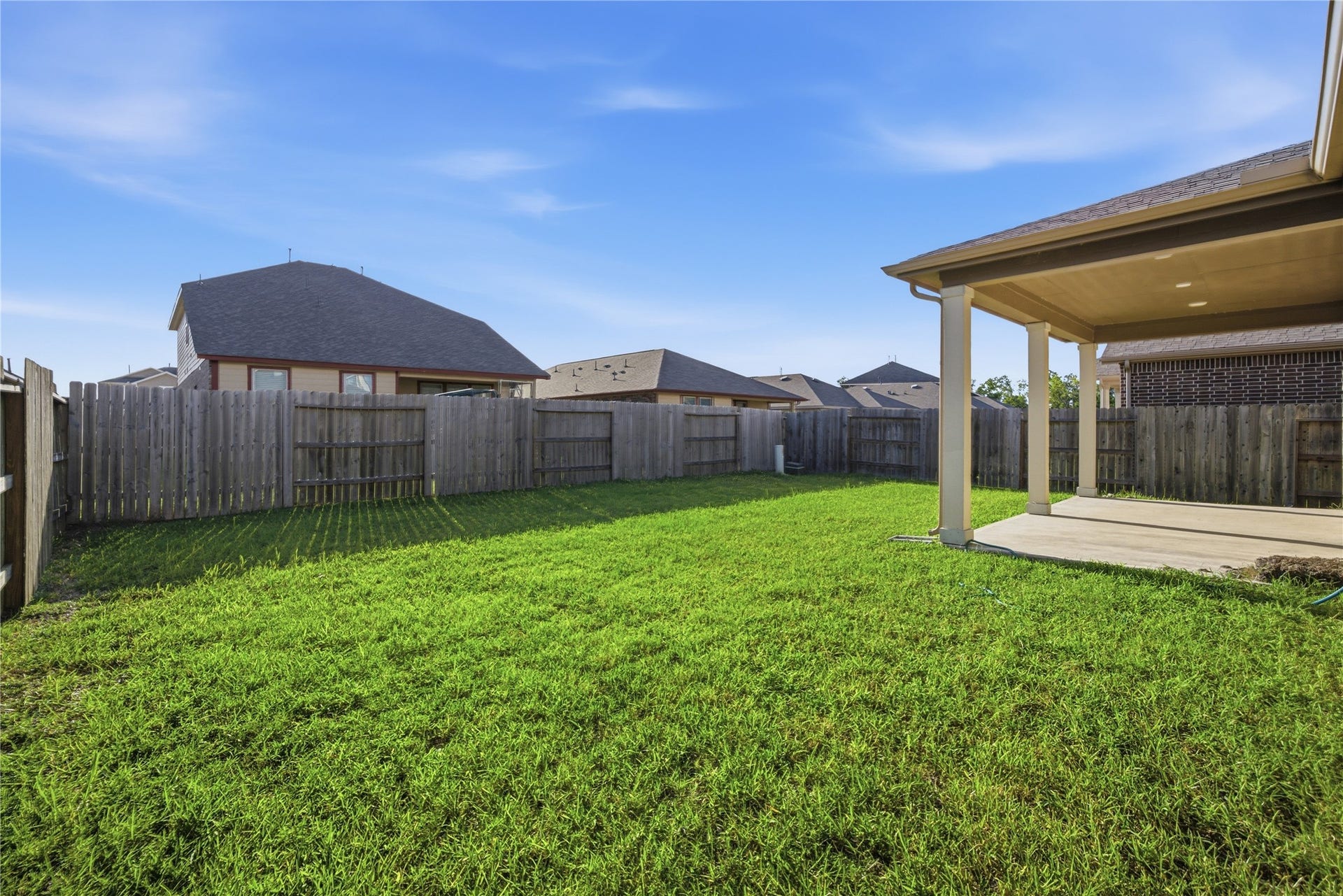 10318 Mount Winchell Drive, Iowa Colony, TX 77583 10318 Mount Winchell Drive, Iowa Colony, TX 77583