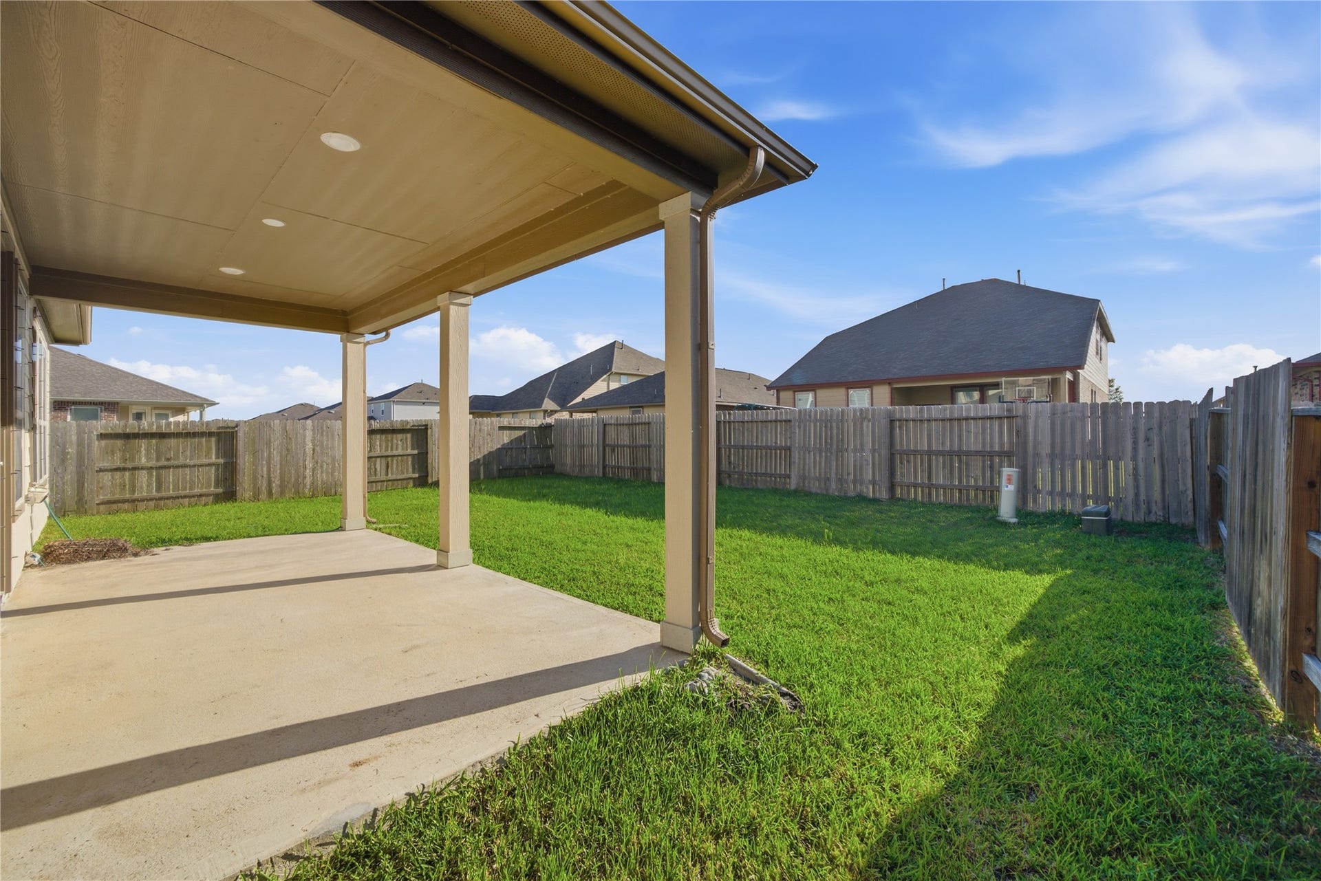 10318 Mount Winchell Drive, Iowa Colony, TX 77583 10318 Mount Winchell Drive, Iowa Colony, TX 77583