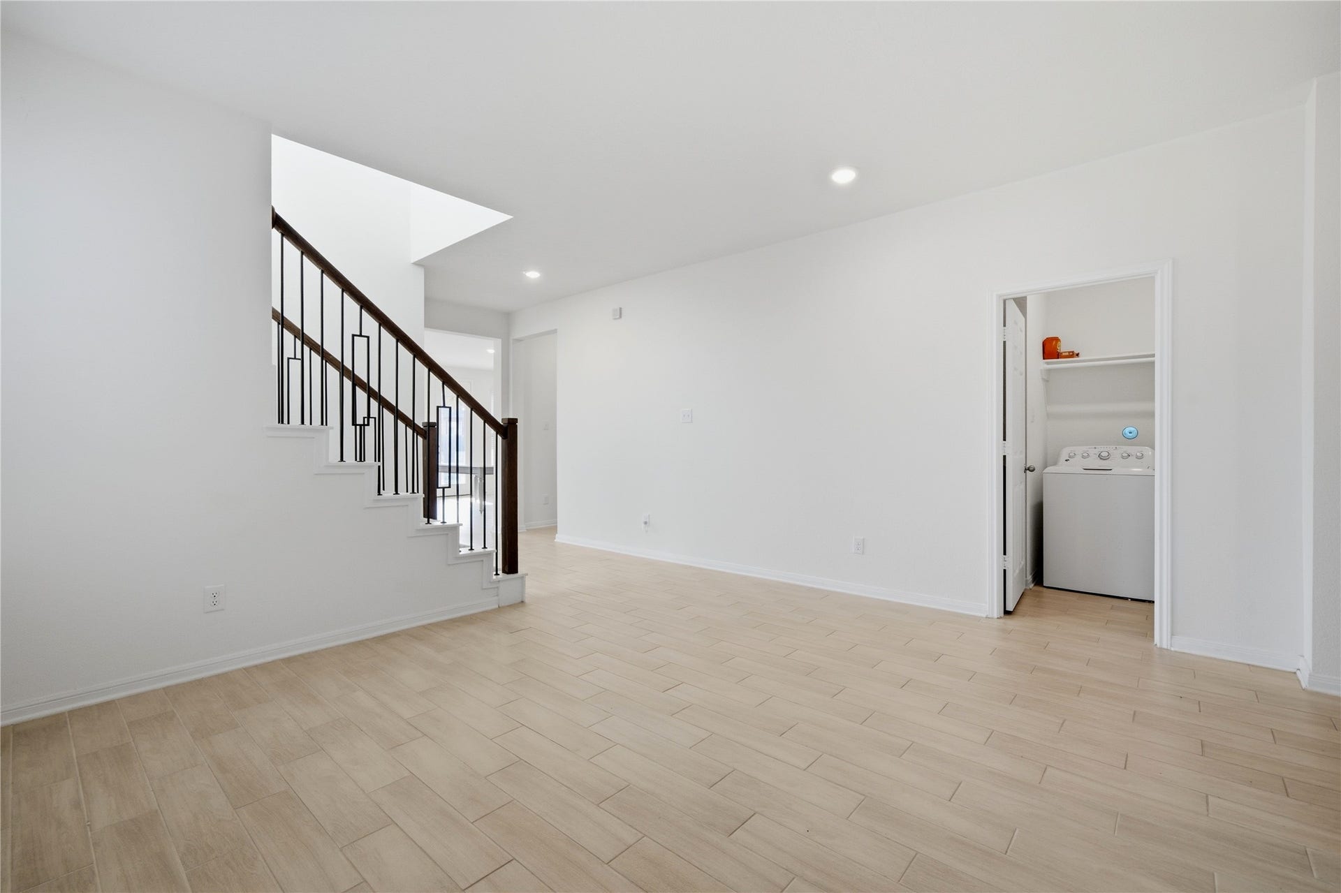 10318 Mount Winchell Drive, Iowa Colony, TX 77583 10318 Mount Winchell Drive, Iowa Colony, TX 77583