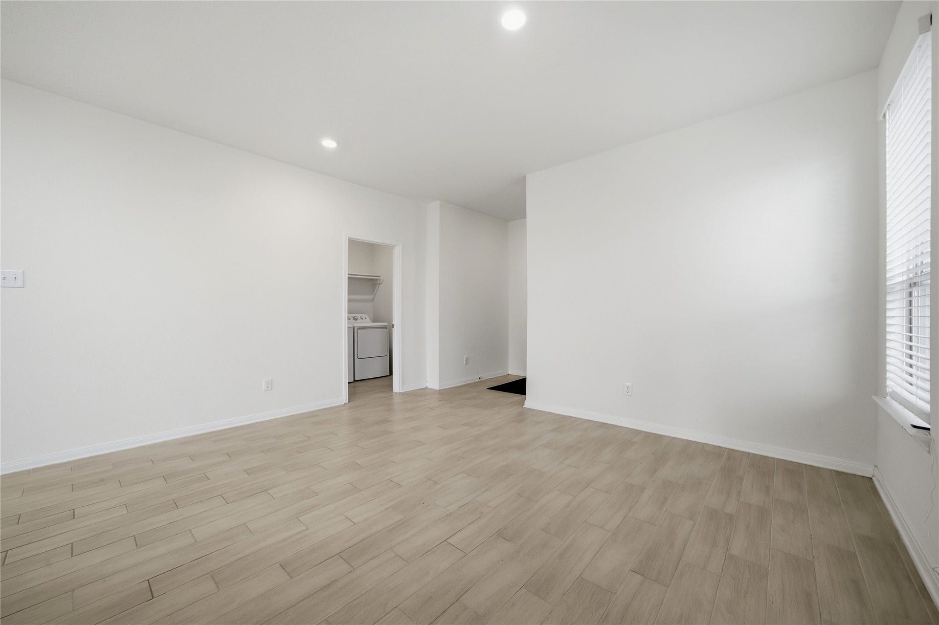 10318 Mount Winchell Drive, Iowa Colony, TX 77583 10318 Mount Winchell Drive, Iowa Colony, TX 77583