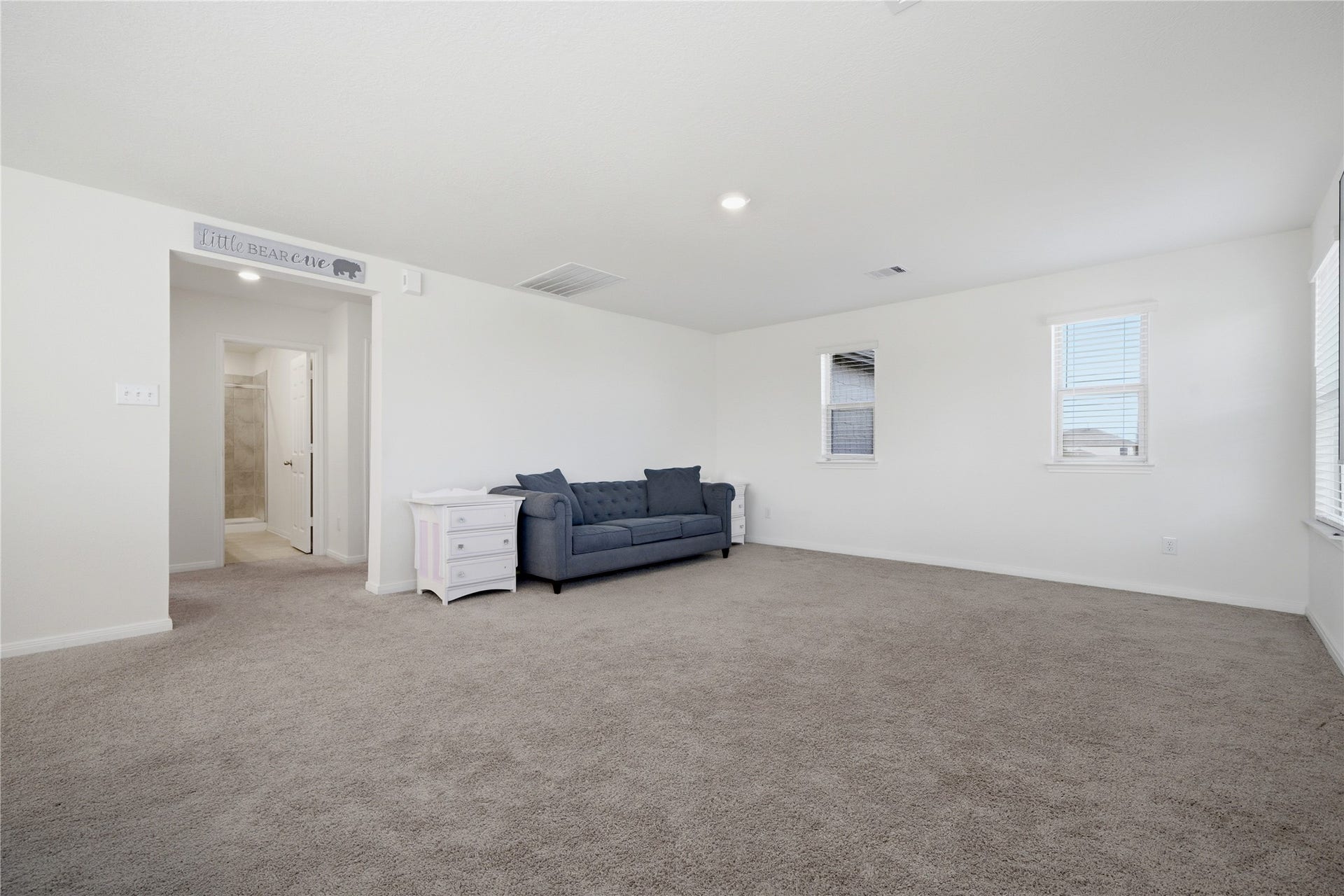 10318 Mount Winchell Drive, Iowa Colony, TX 77583 10318 Mount Winchell Drive, Iowa Colony, TX 77583