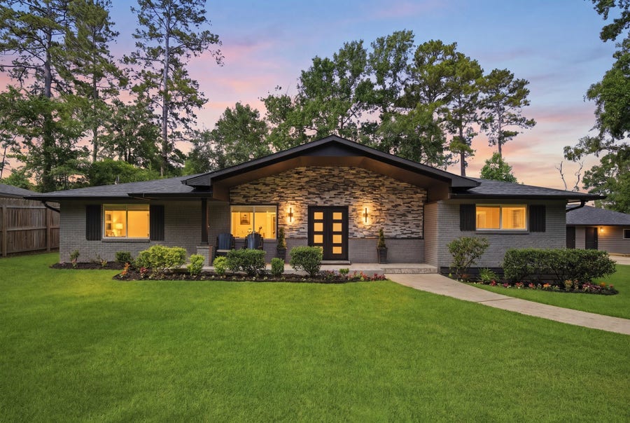 Property photo for 1302 Spring Creek Drive, Spring, TX