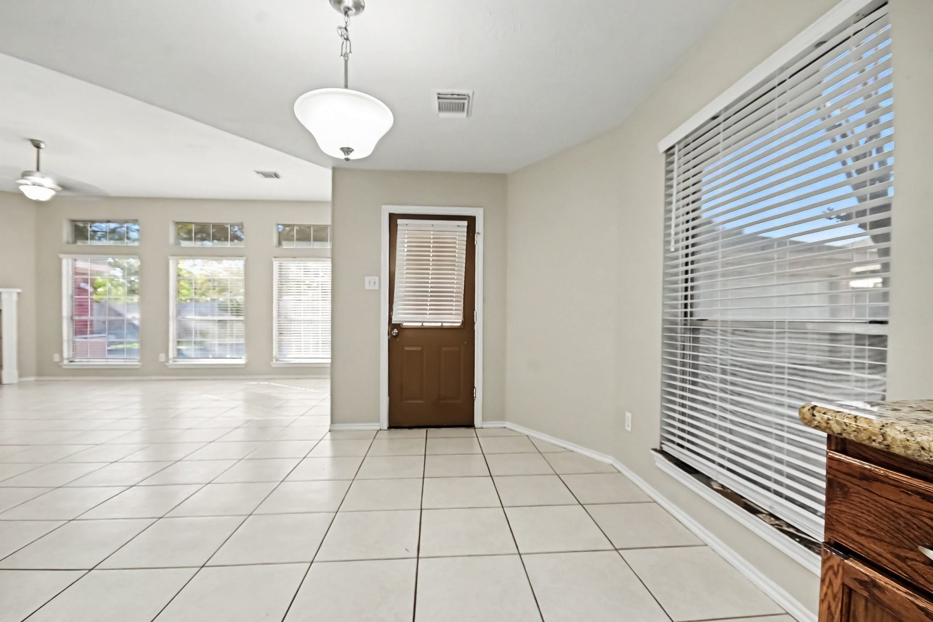2604 Briarglen Drive, Pearland, TX 77581 2604 Briarglen Drive, Pearland, TX 77581