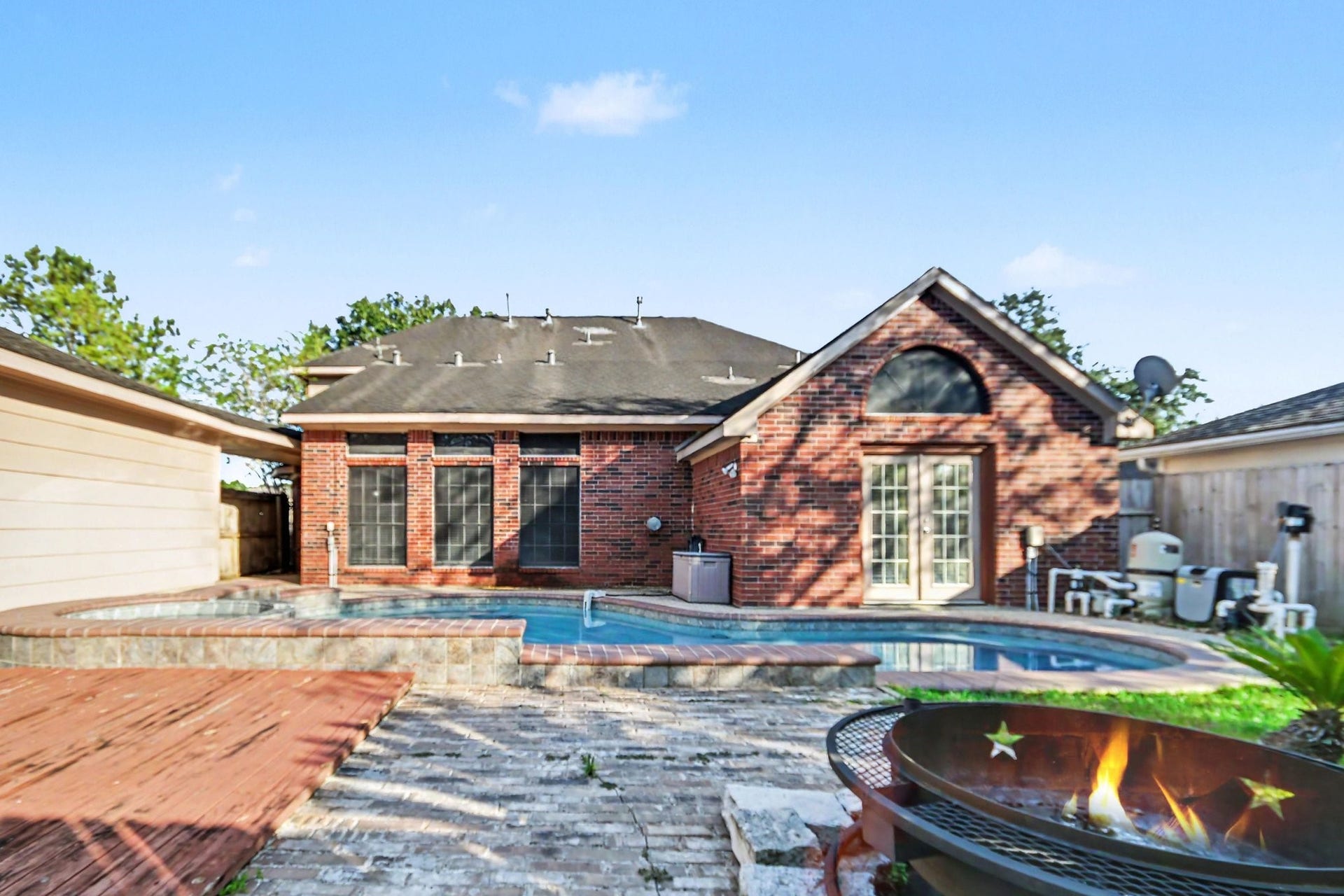 2604 Briarglen Drive, Pearland, TX 77581 2604 Briarglen Drive, Pearland, TX 77581