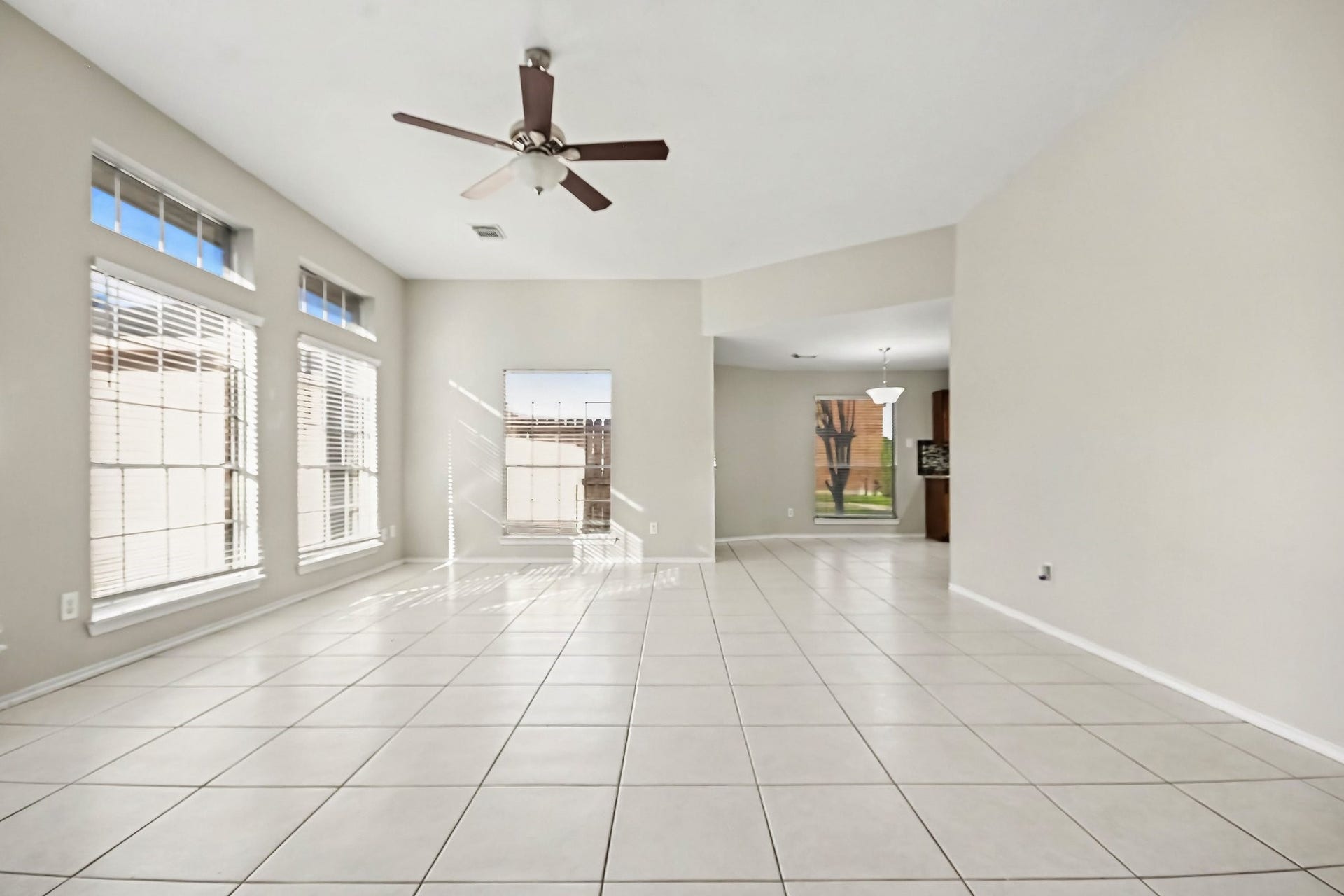 2604 Briarglen Drive, Pearland, TX 77581 2604 Briarglen Drive, Pearland, TX 77581