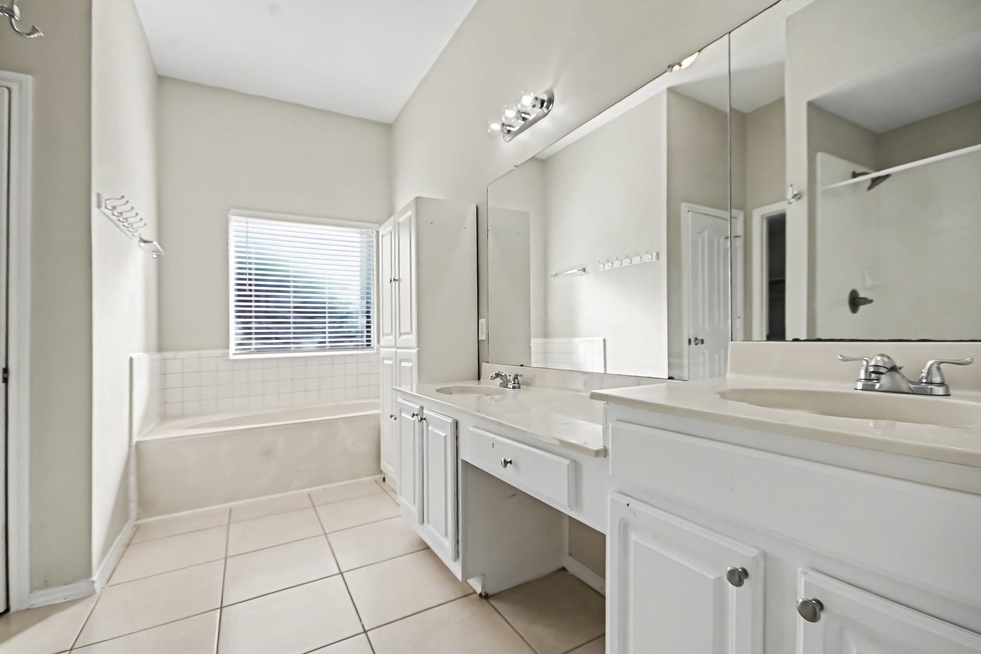 2604 Briarglen Drive, Pearland, TX 77581 2604 Briarglen Drive, Pearland, TX 77581
