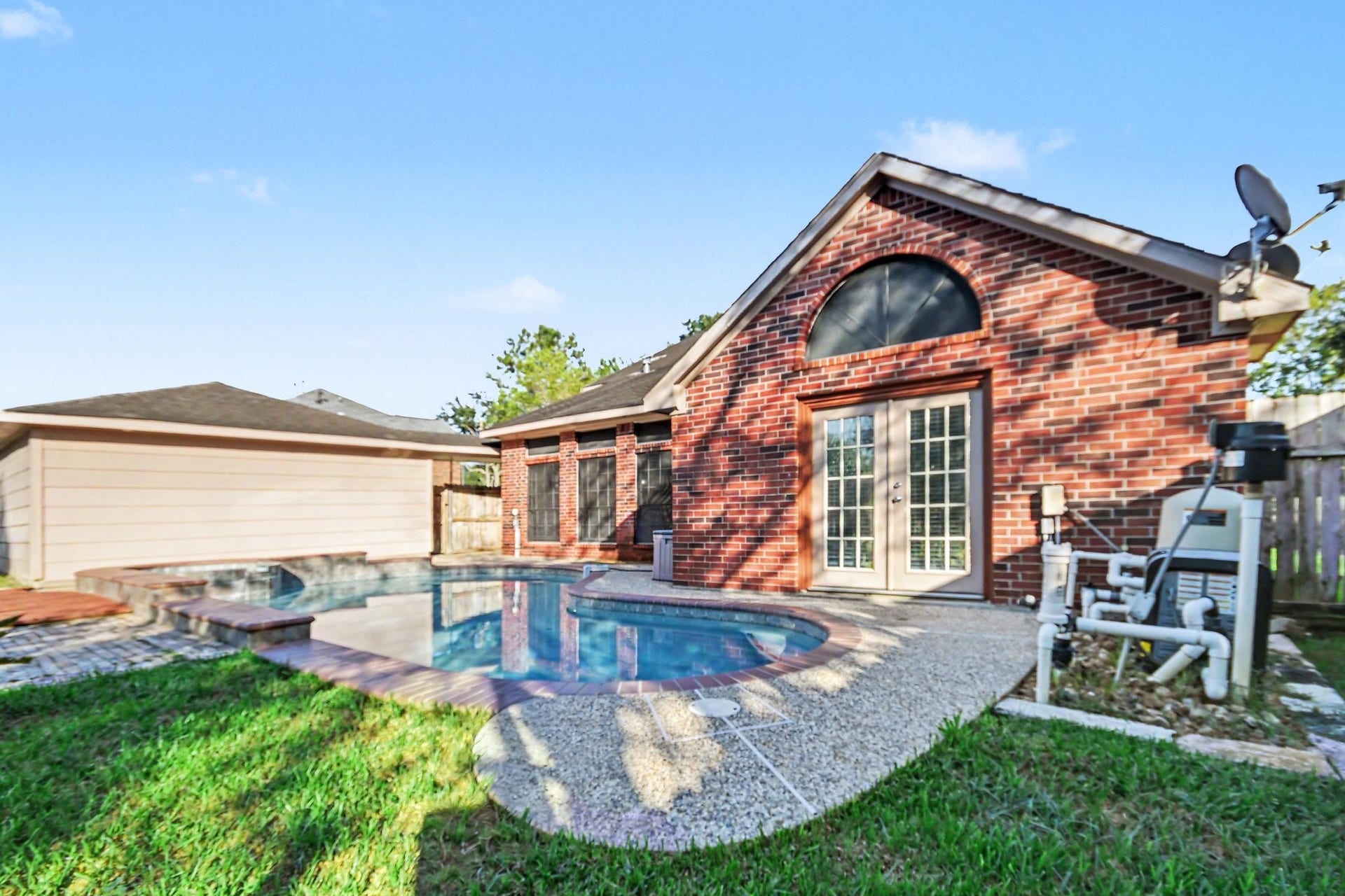 2604 Briarglen Drive, Pearland, TX 77581 2604 Briarglen Drive, Pearland, TX 77581