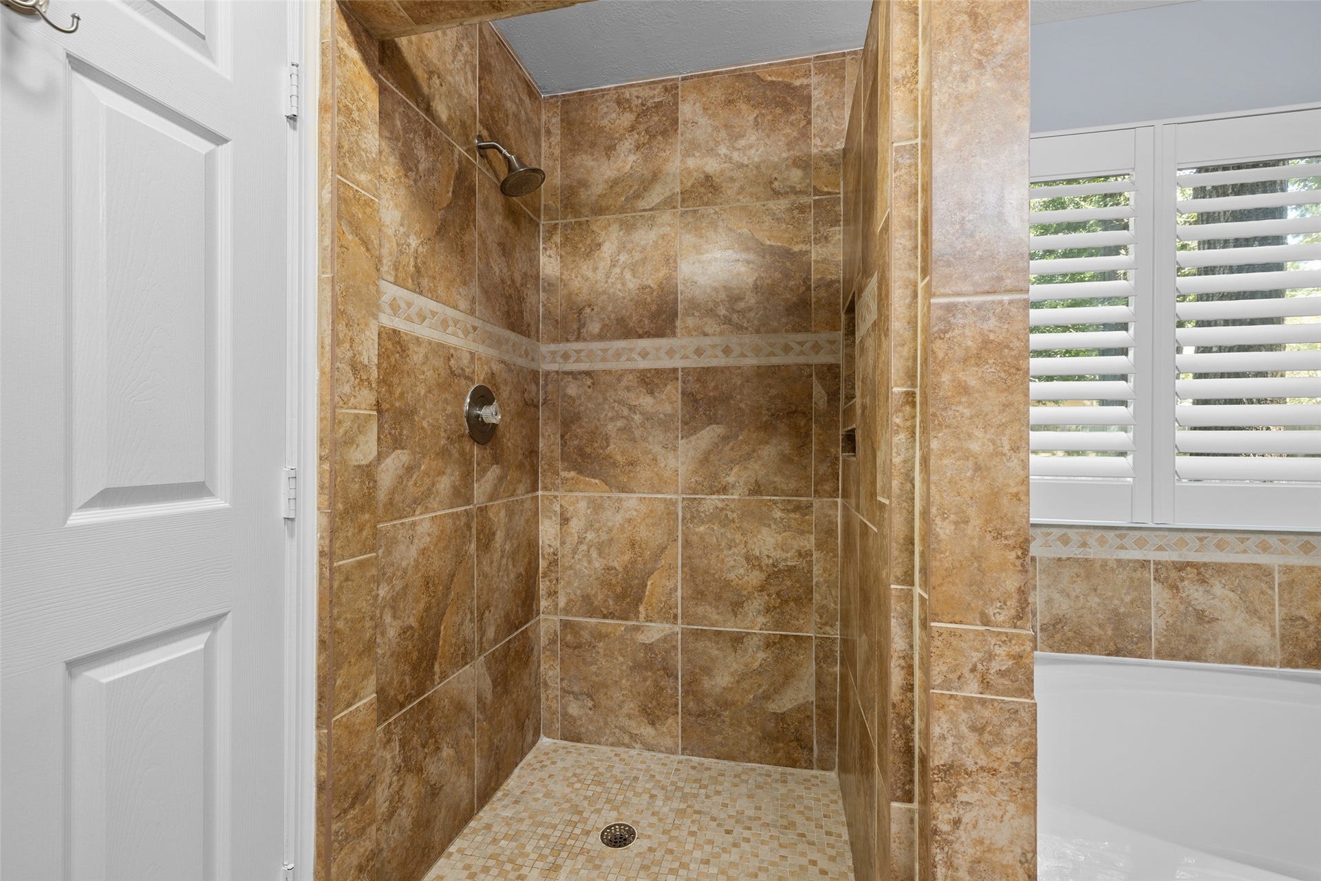21 Long Hearth Place, The Woodlands, TX 77382 21 Long Hearth Place, The Woodlands, TX 77382