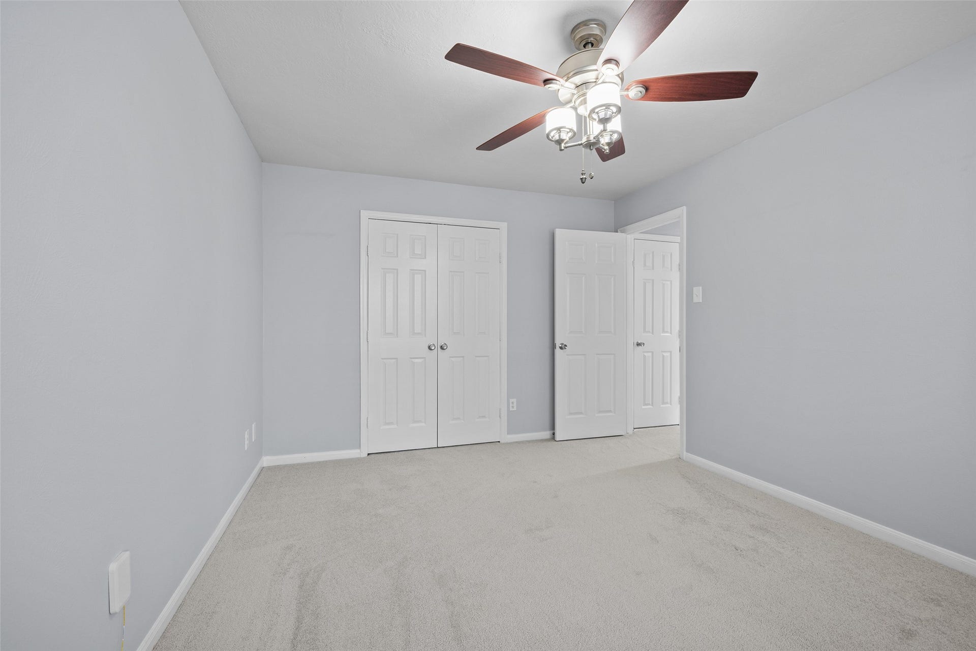 21 Long Hearth Place, The Woodlands, TX 77382 21 Long Hearth Place, The Woodlands, TX 77382