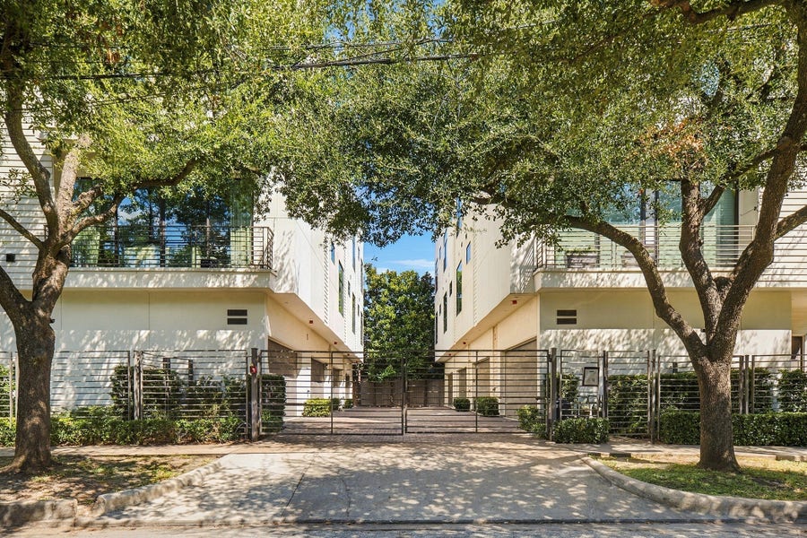 Property photo for 1004 California Street, #203, Houston, TX