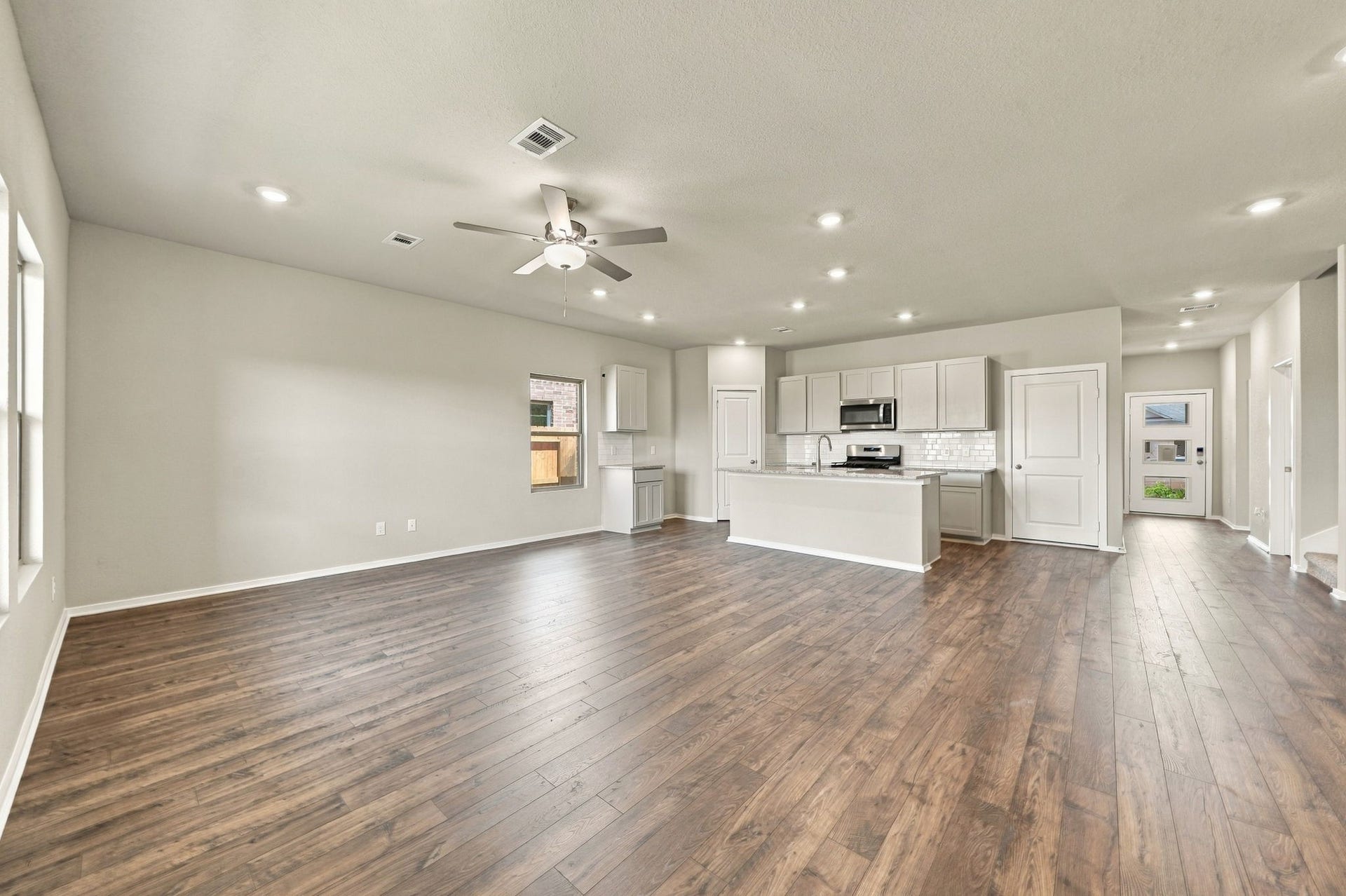 19043 Cetara Villa Drive, Hockley, TX 77447