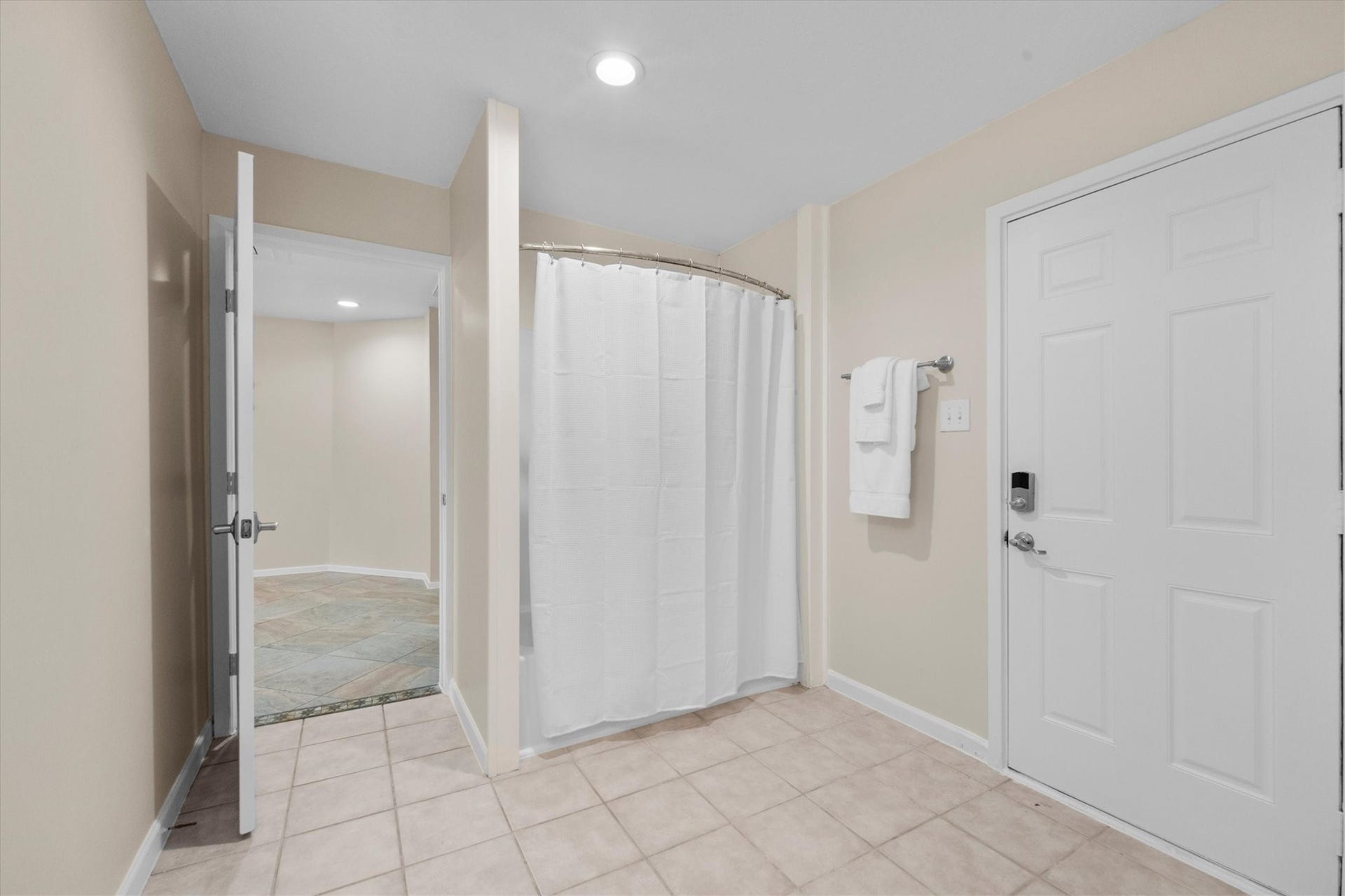 7119 Poole Road, Spring, TX 77379 The guest house bath can also serve as a pool bath. The exterior door opens to the pool area.