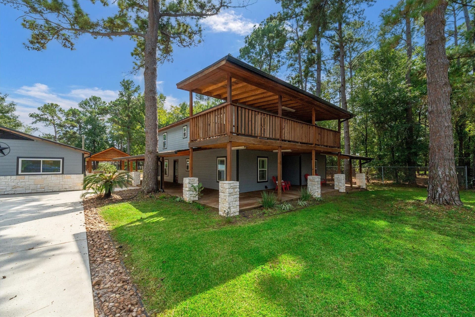 7119 Poole Road, Spring, TX 77379 Siding and fresh exterior paint were both completed in 2026 giving the home a crisp, updated look.