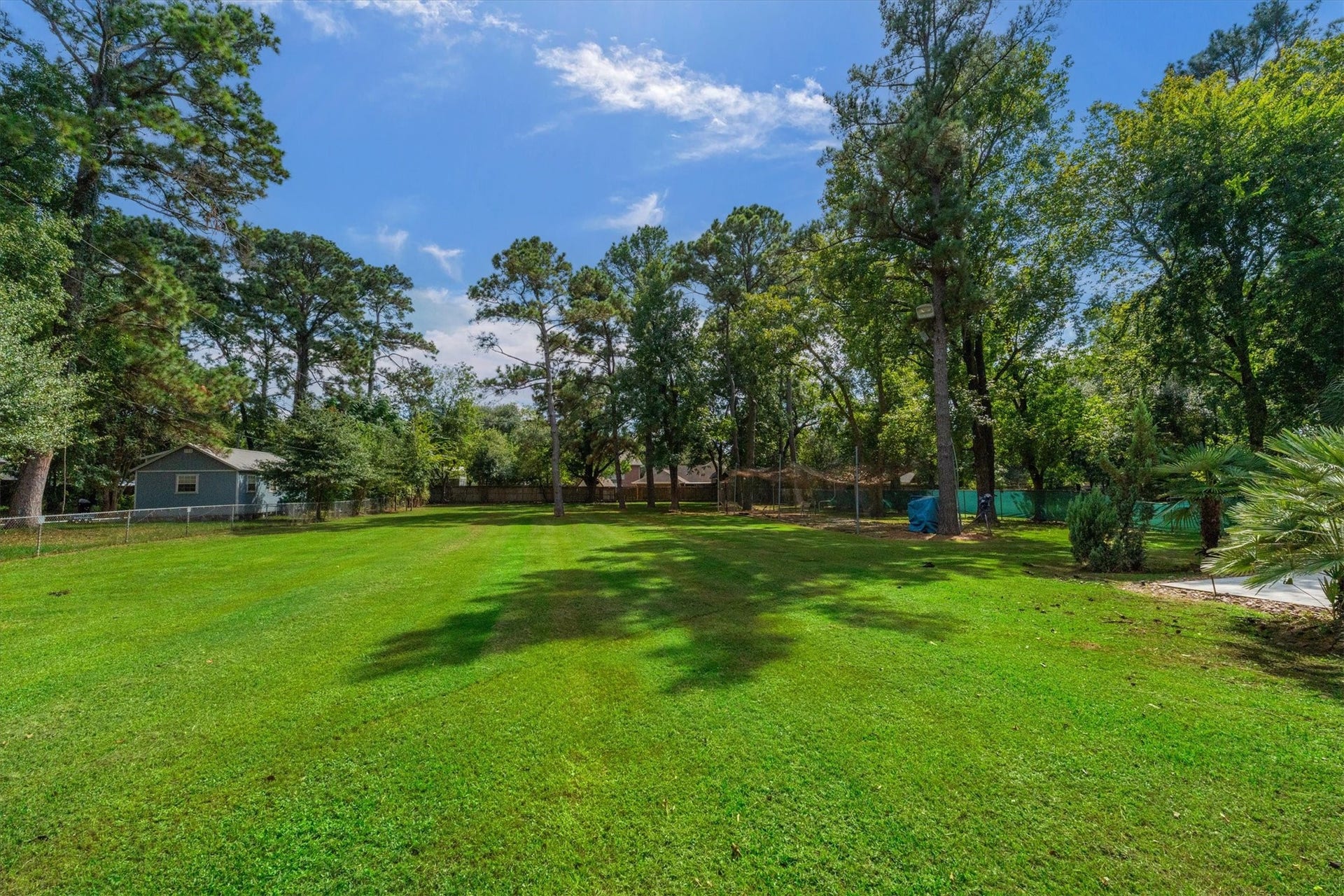 7119 Poole Road, Spring, TX 77379 Imagine the freedom of a backyard like thisroom to run and play, plant a garden, add a trampoline, or gather for lawn games.