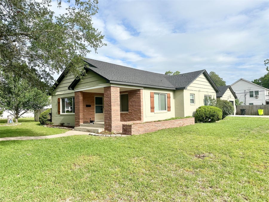 Property photo for 2527 Avenue G, Rosenberg, TX