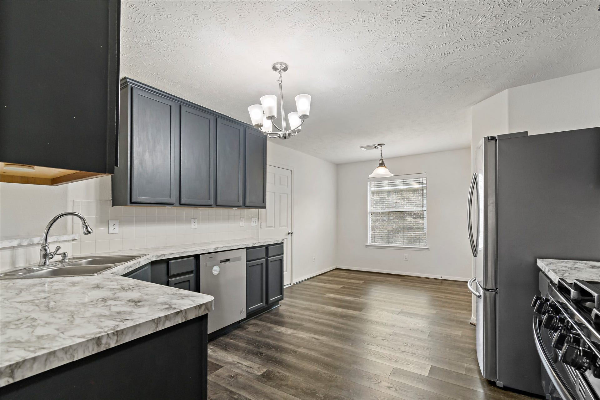 3419 Cypress Village Drive, Pearland, TX 77584 3419 Cypress Village Drive, Pearland, TX 77584