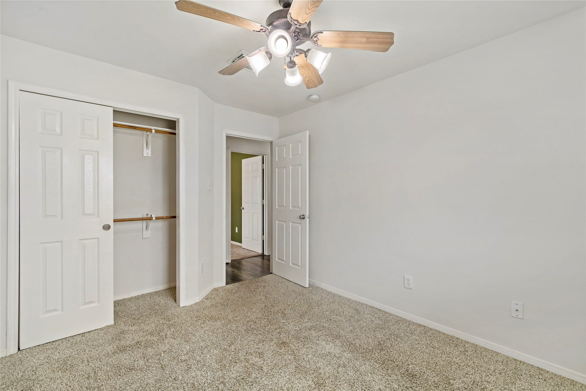 3419 Cypress Village Drive, Pearland, TX 77584 3419 Cypress Village Drive, Pearland, TX 77584